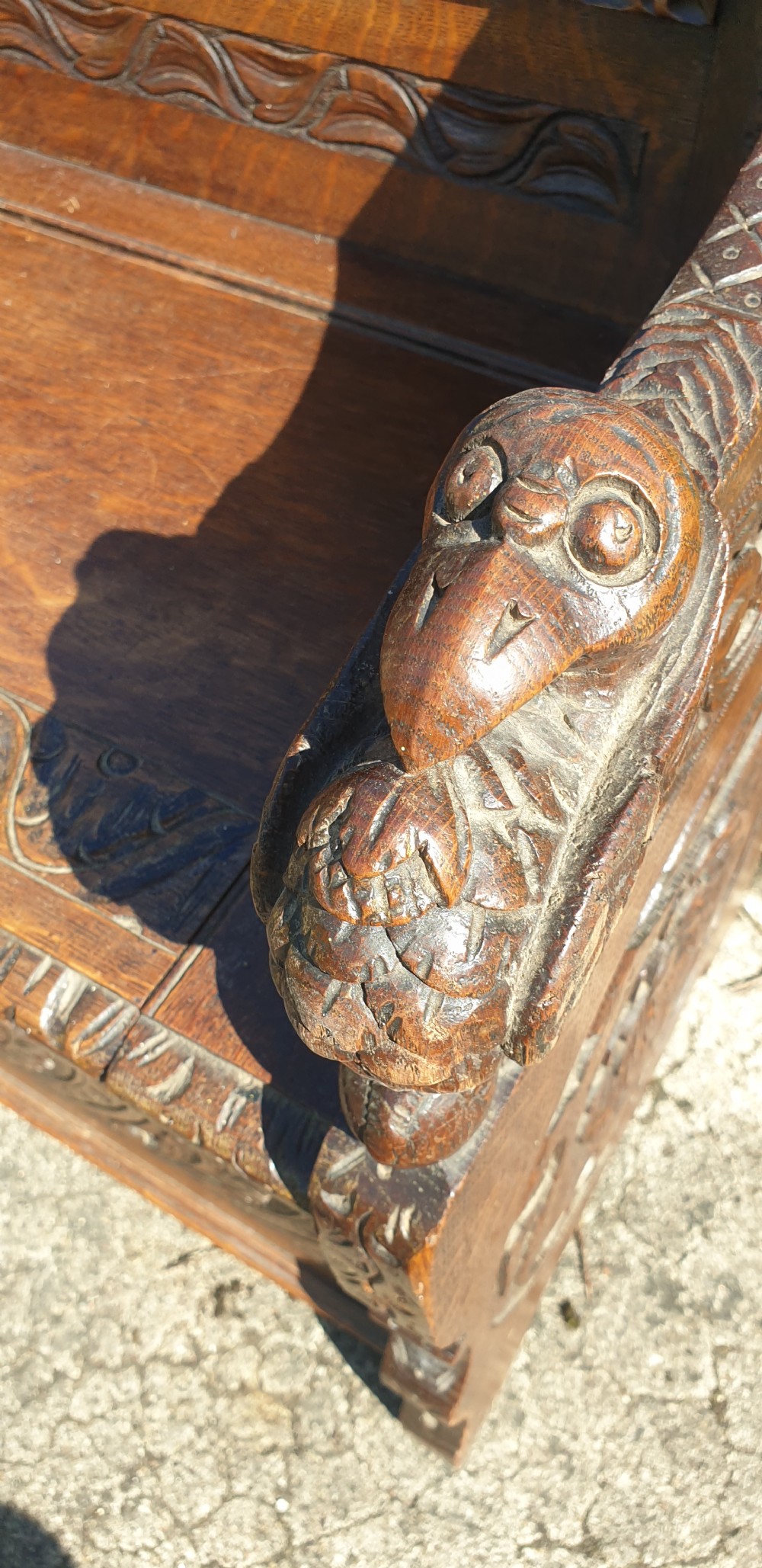 Good Victorian carved oak hall seat bench. View III