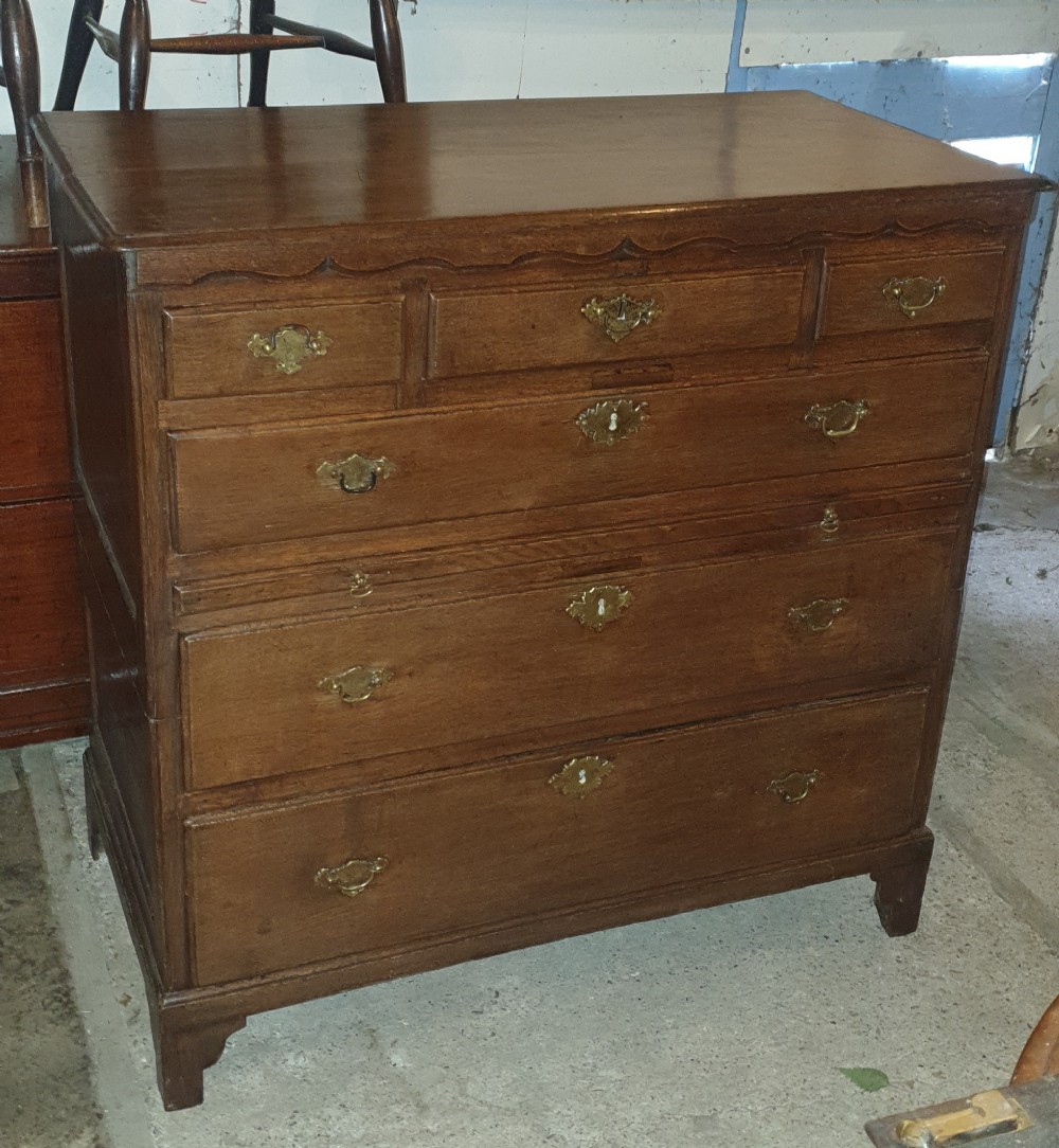 18th century Georgian oak chest with brushing slide