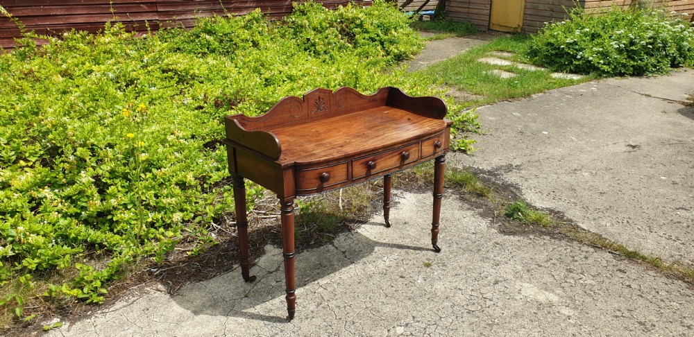 Elegant Regency side table View VII