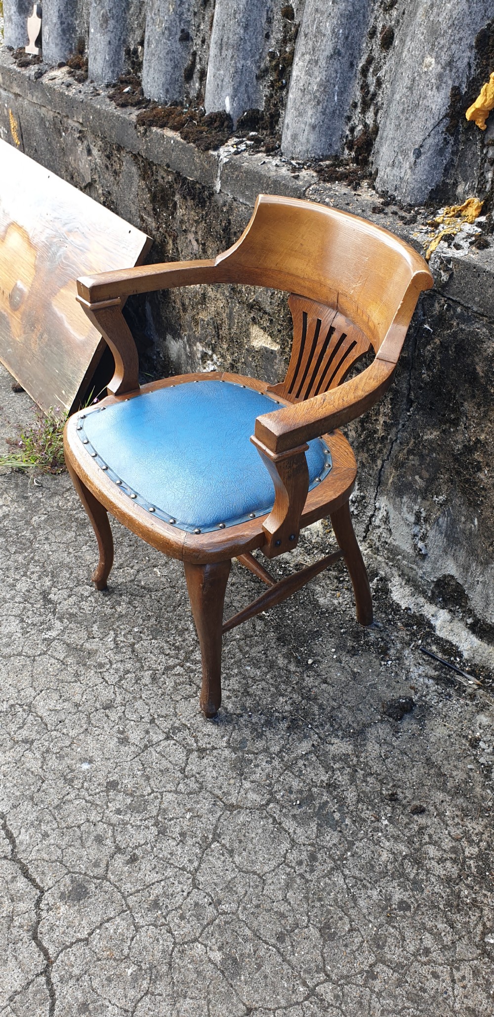 Early 20th century oak desk armchair  View III