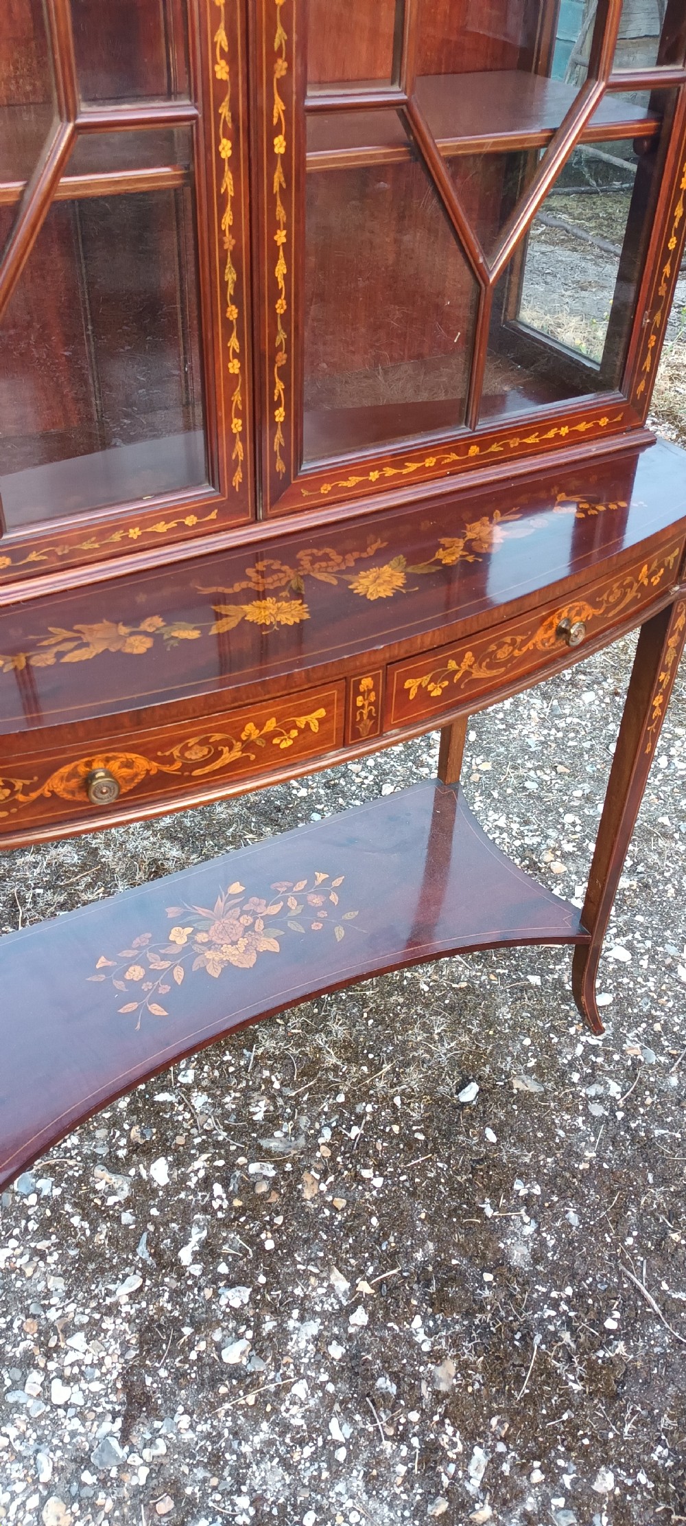 Elegant inlaid mahogany Edwardian display cabinet.  View VIII