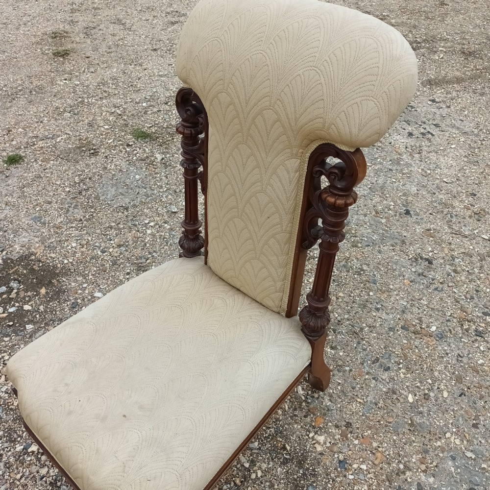 Carved Victorian walnut prie dieu ,of large size. View IV