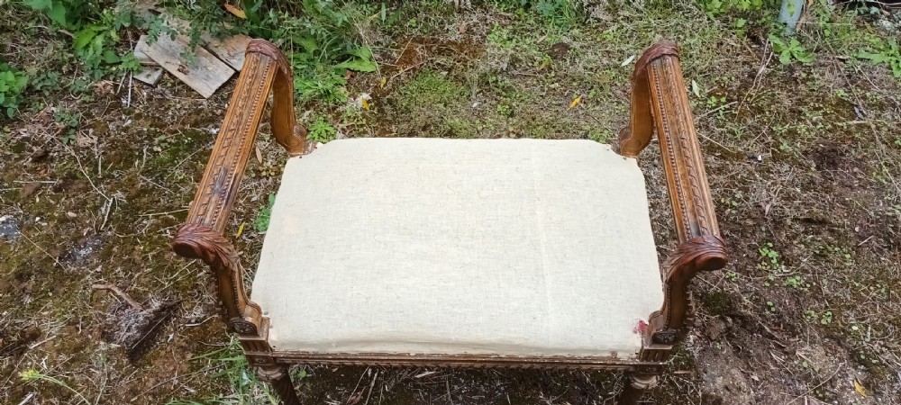Decorated window seat stool View IV