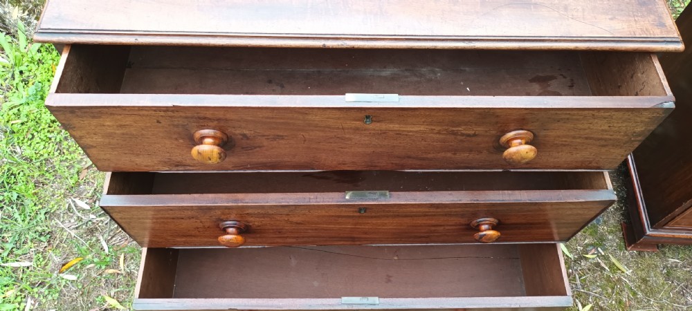 Practical late Georgian mahogany chestof drawers. View II