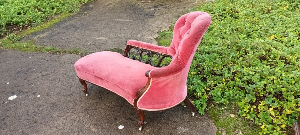 Mid Victorian rosewood chaise longue.  View II
