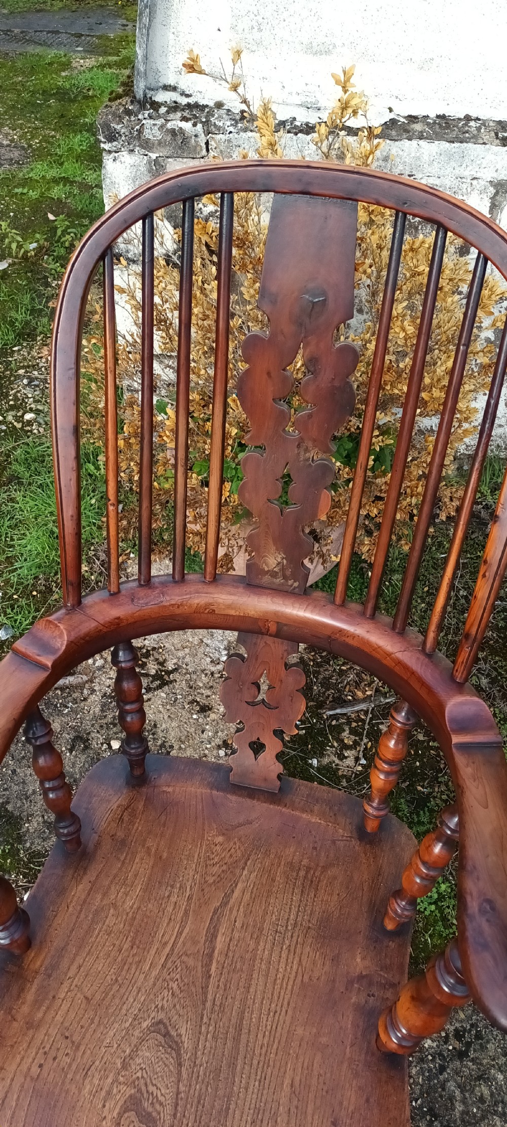 Victorian yew Windsor armchair.  View VI