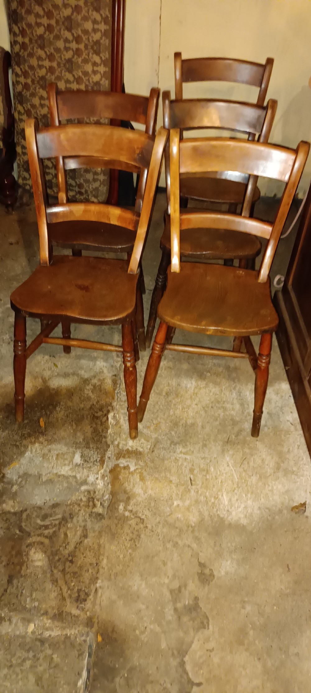 Set of 6 Edwardian Windsor bar back kitchen chairs. View III