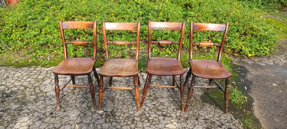 Matched set of 4 Windsor chairs.