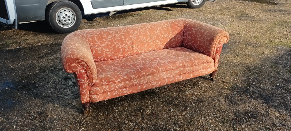 Late Victorian Chesterfield sofa. View IV