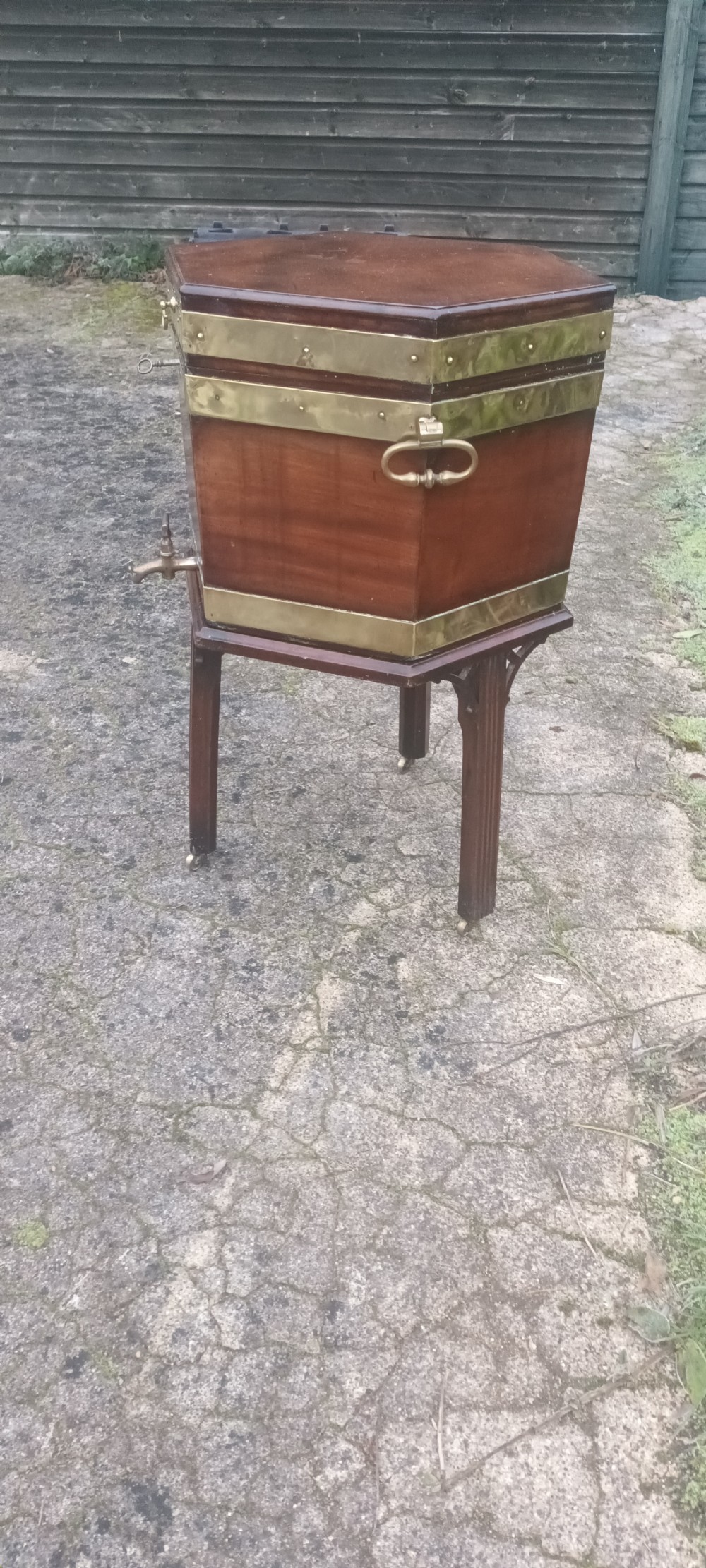 Good late Georgian wine cooler.  View VIII