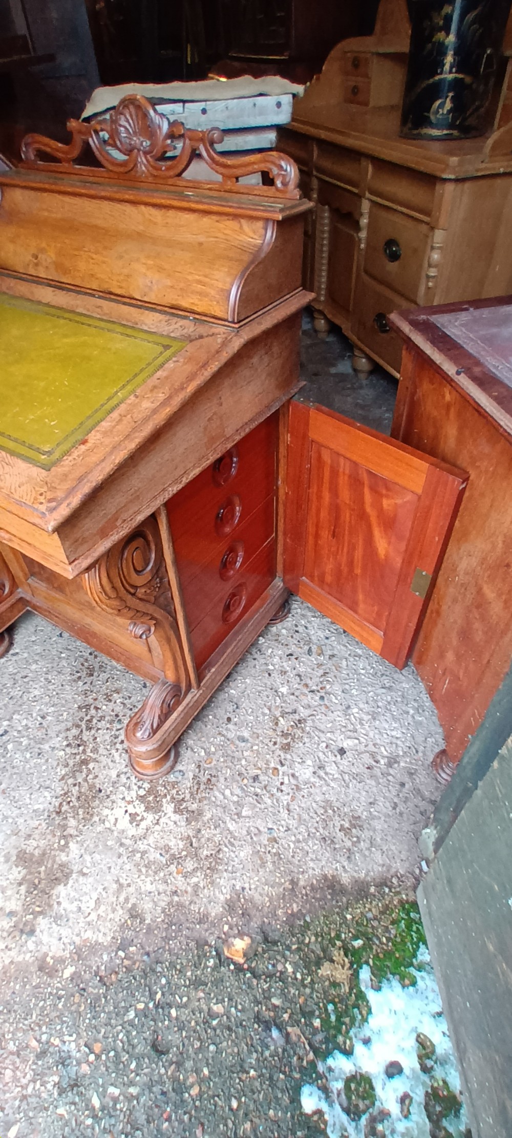 Good quality oak Victorian davenport.  View VIII