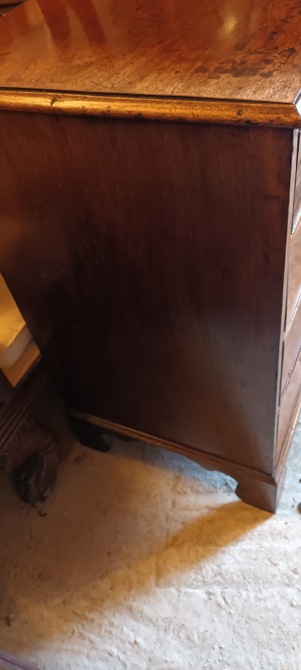 Good original and practical late Georgian mahogany chest of drawers.  View VII