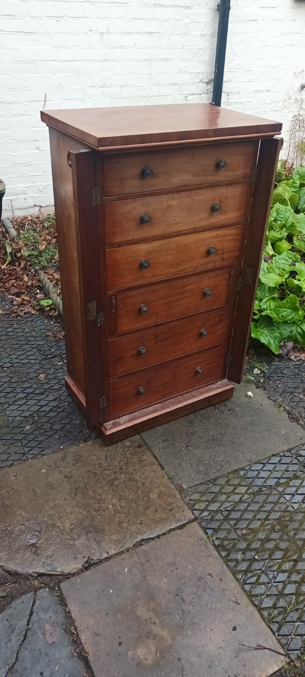 Victorian mahogany Wellington chest. View III