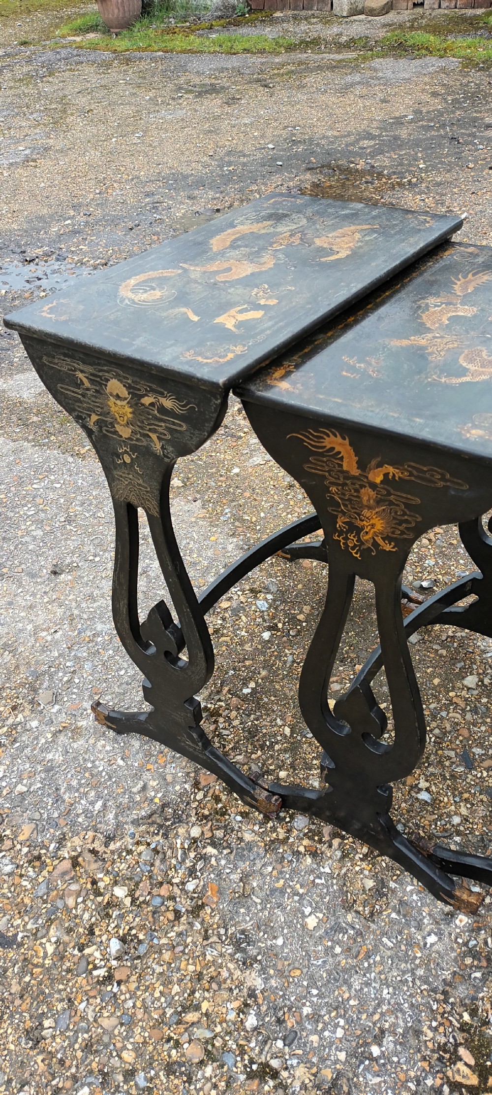 Nest of 4 Oriental occasional tables View VI