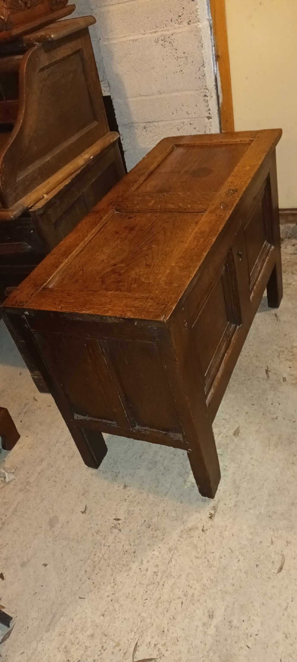 18th century Oak panelled coffer View III