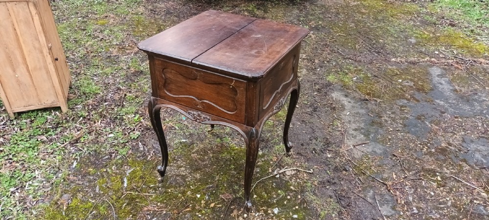 Edwardian mahogany surprise drinks table. View VII