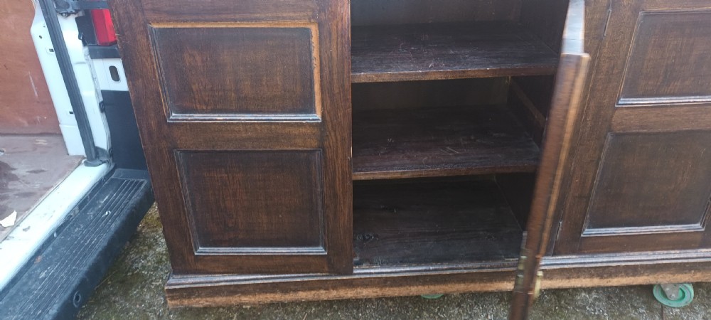 Useful oak 4 door 
