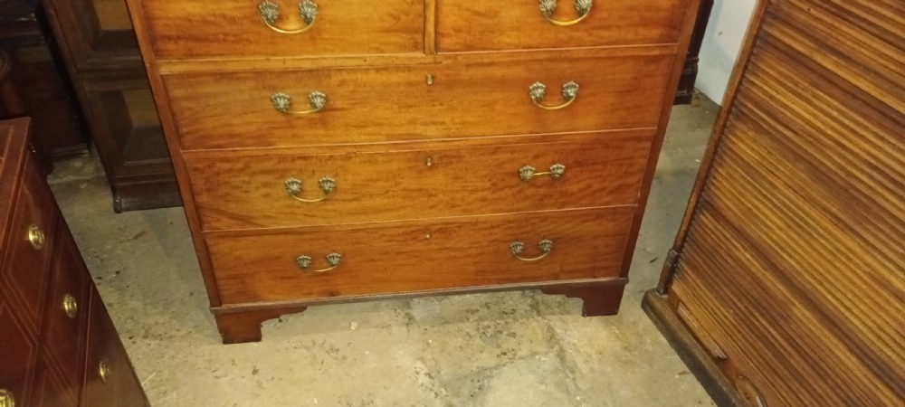 Practical Regency mahogany chestcof drawers. View IV
