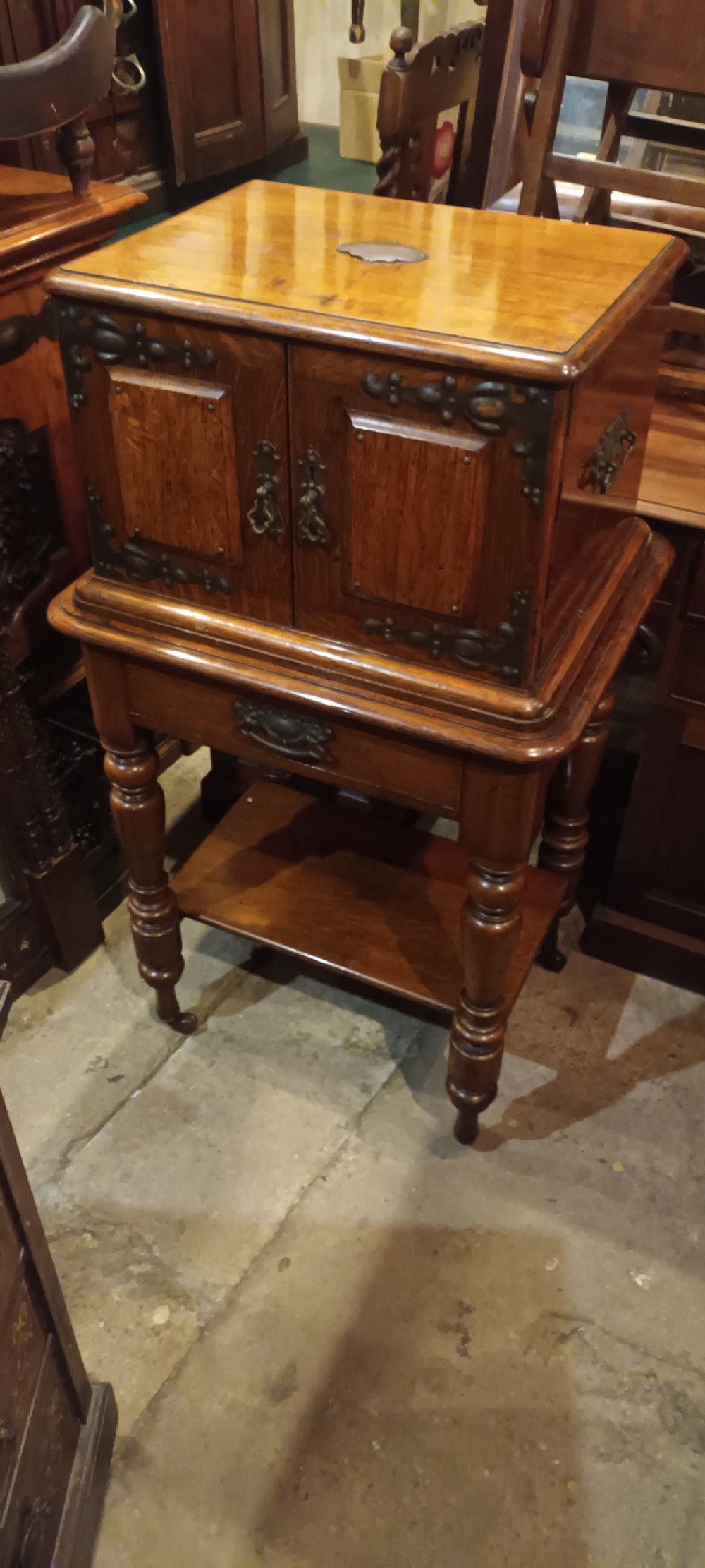 Late Victorian oak fitted cutlery cabinet with some cutlery. By Walker & Hall. View XII