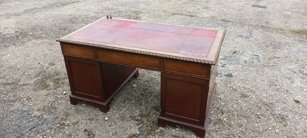 Mahogany pedestal (partners) desk View IV