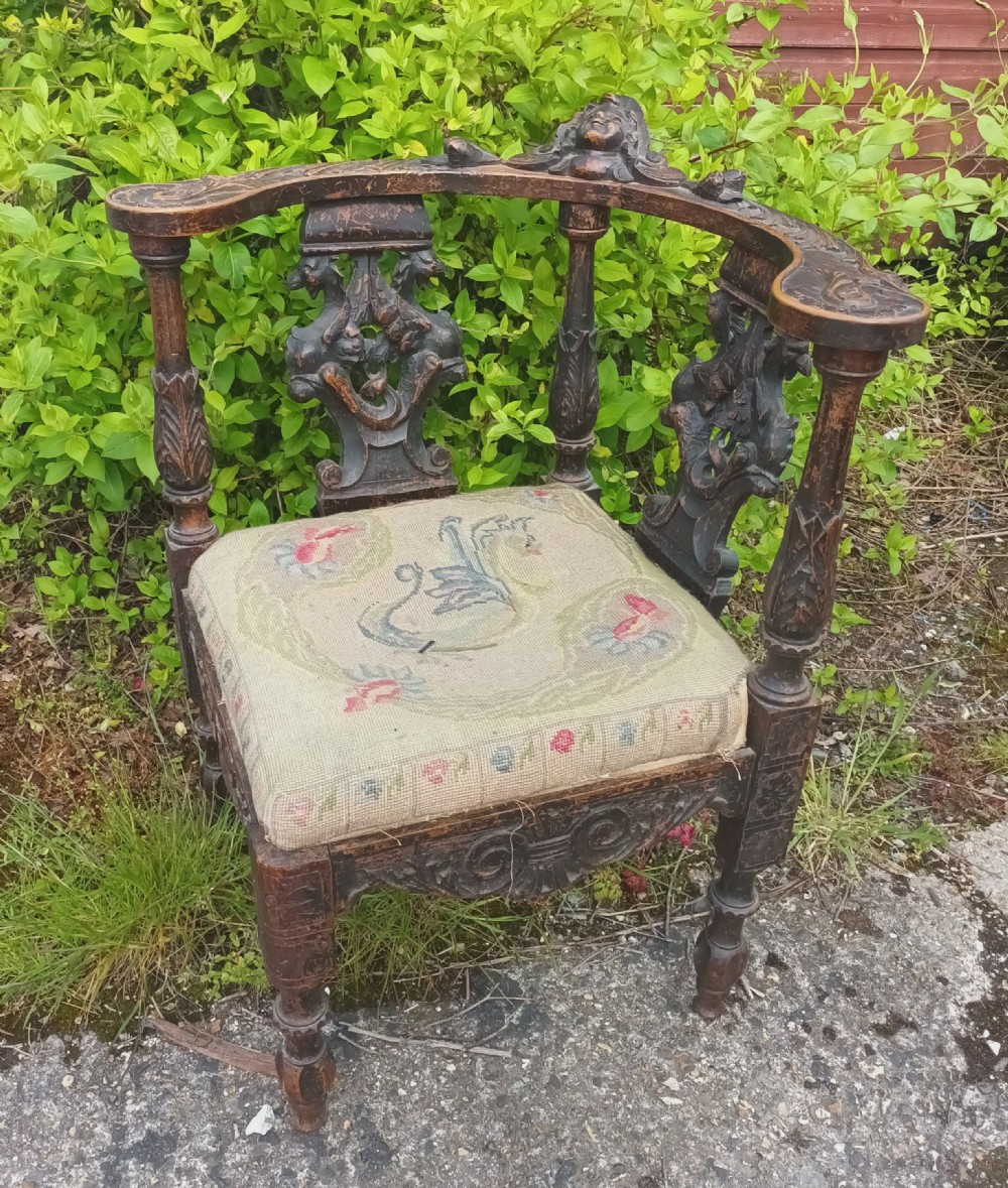 Late 19th carved walnut corner chair. View III