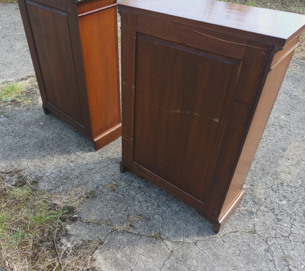 Pair of small walnut open front bookcases. View VIII