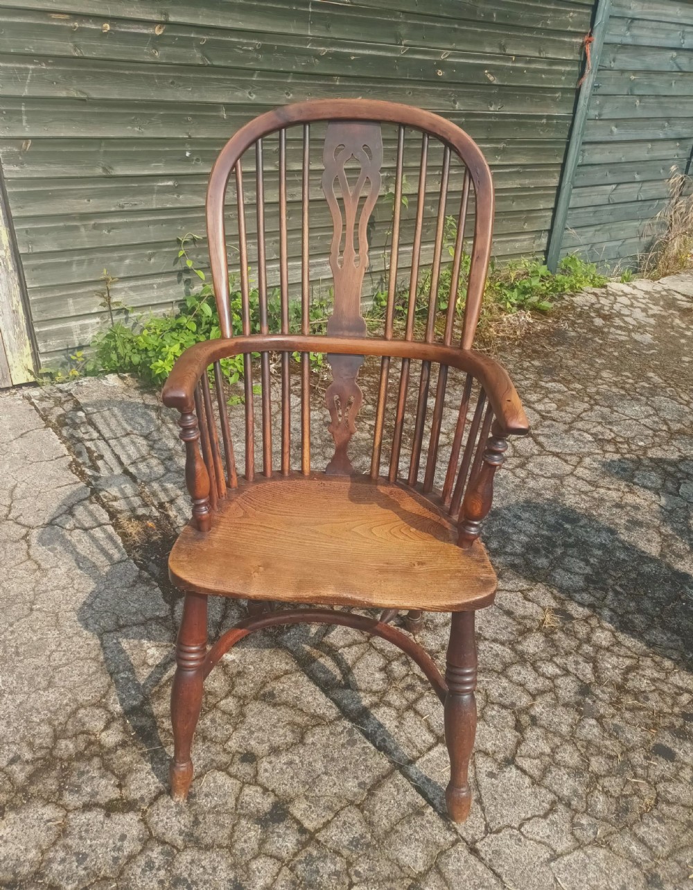Victorian yew wood and elm Windsor armchair. 