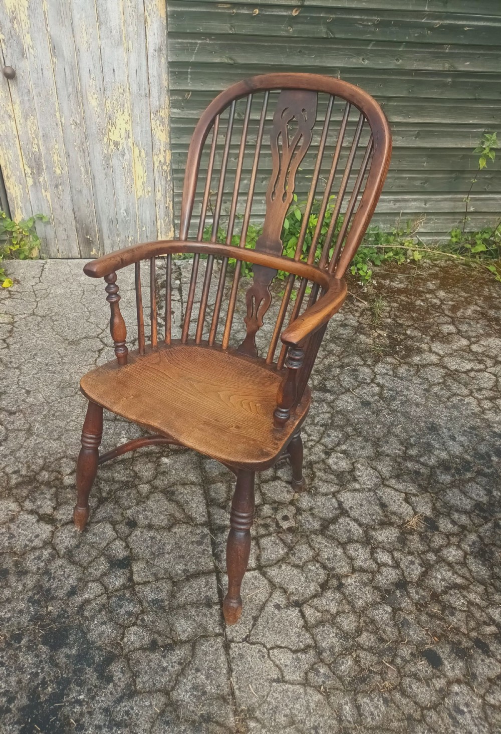 Victorian yew wood and elm Windsor armchair.  View VII
