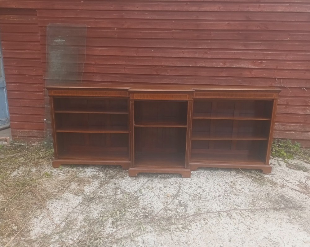 Edwardian inlaid mahogany breakfront open bookcase.  View VII