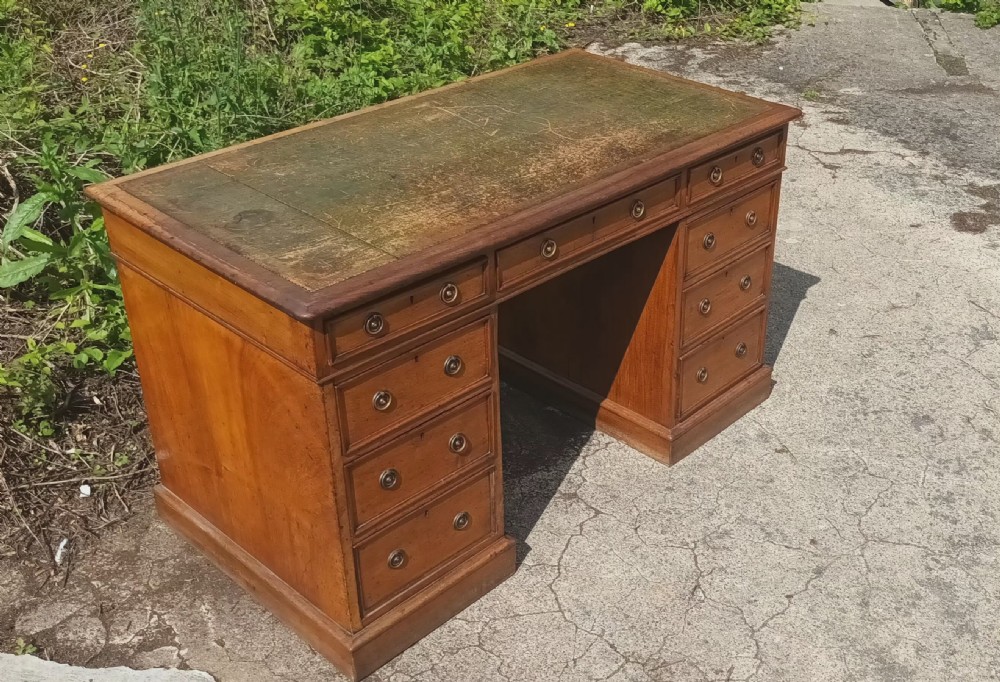 Victorian mahogany kneehole pedestal desk.  View II