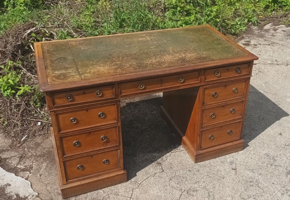 Victorian mahogany kneehole pedestal desk.  View III