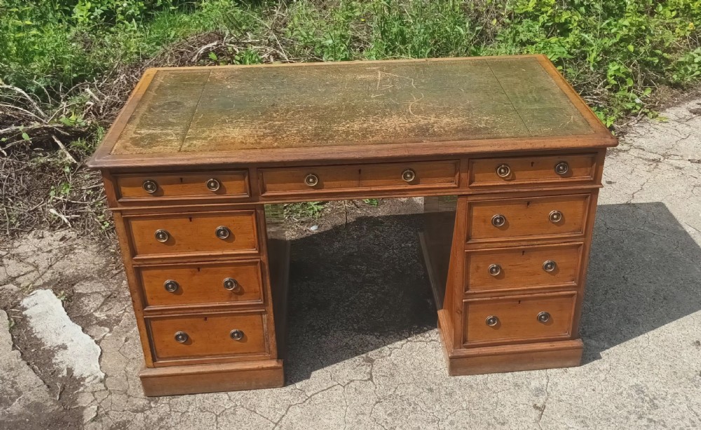 Victorian mahogany kneehole pedestal desk.  View IX