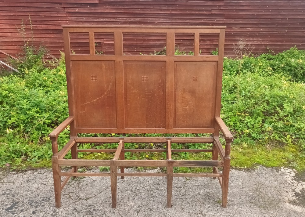Interesting arts and crafts oak hall settle. View IX
