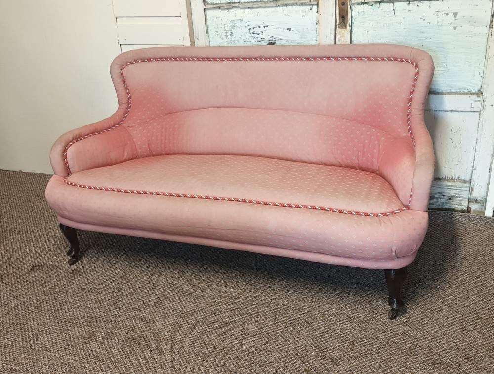 Upholstered sofa View IV
