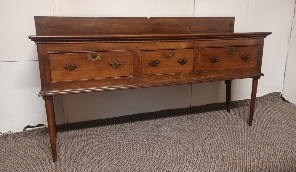 Early 19th century 3 drawer dresser. View VIII