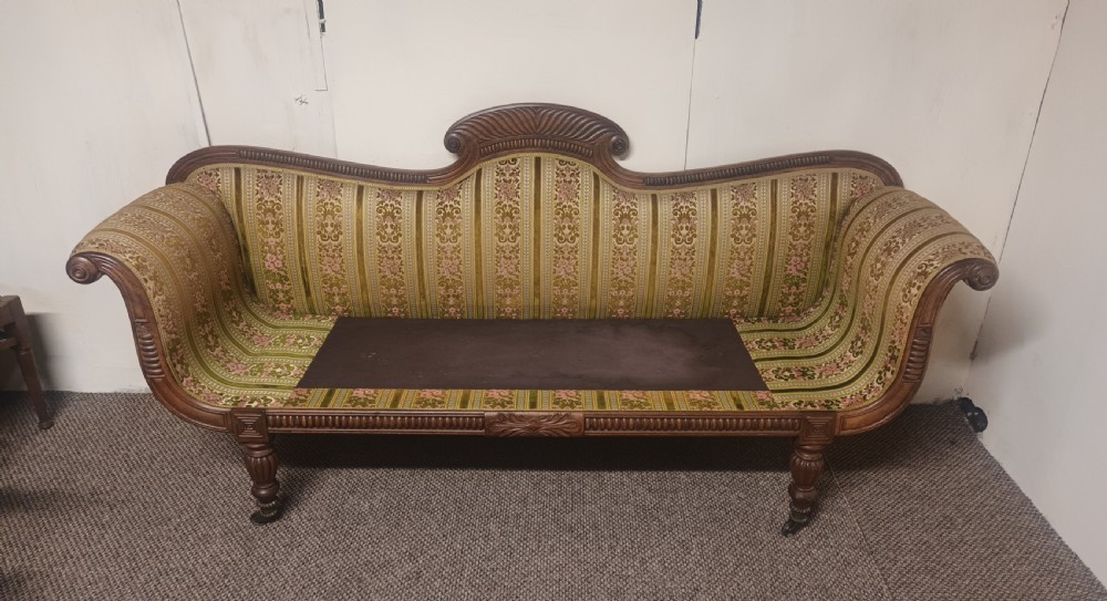 Elegant Regency scroll end chaise longue.  View IX