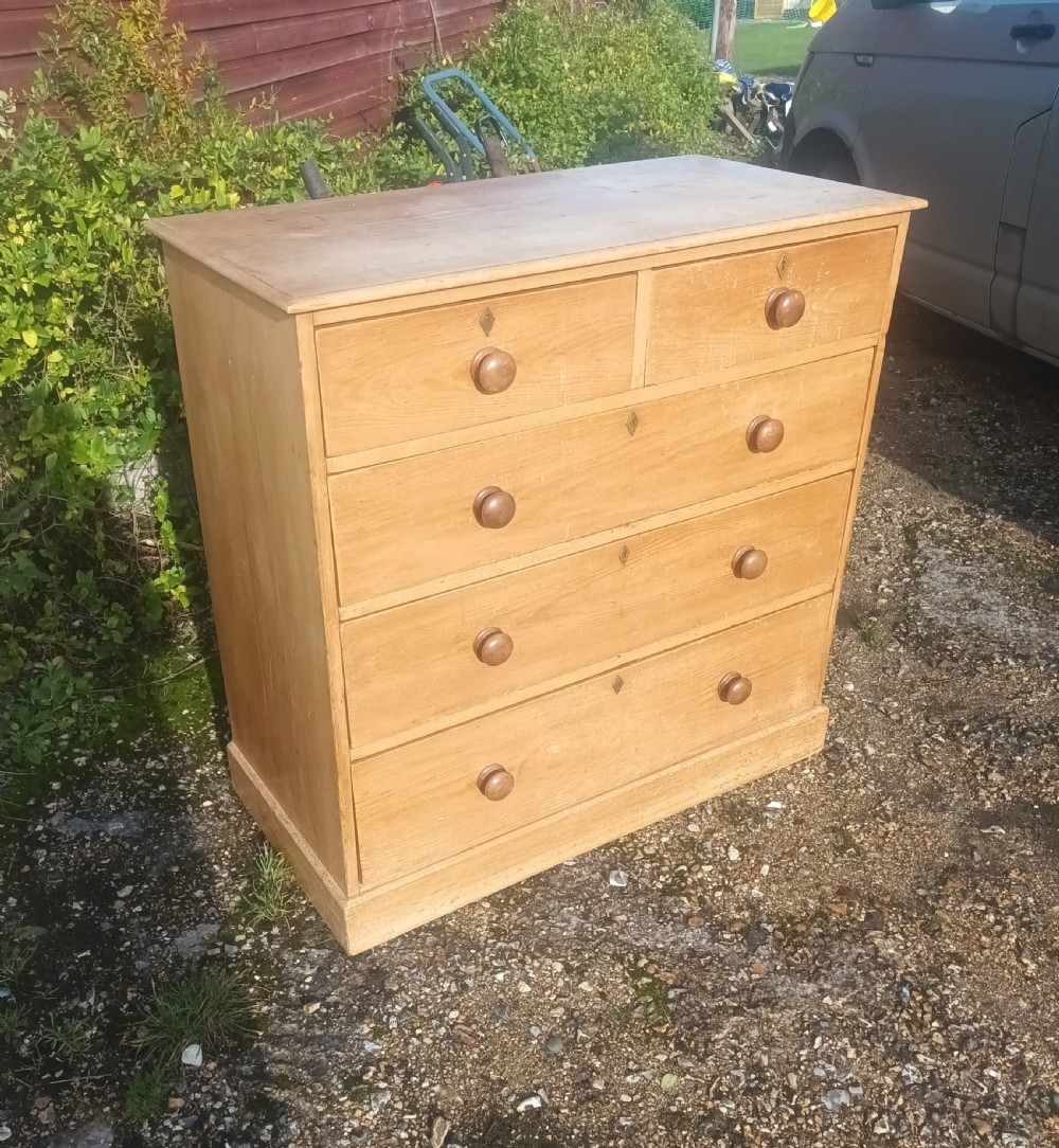 Good mid Victorian pine chest of drawers. 