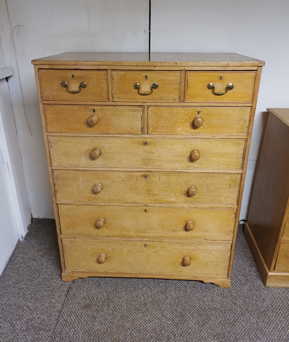 Large Late Georgian pine Housekeepers chest of drawers.  View IV