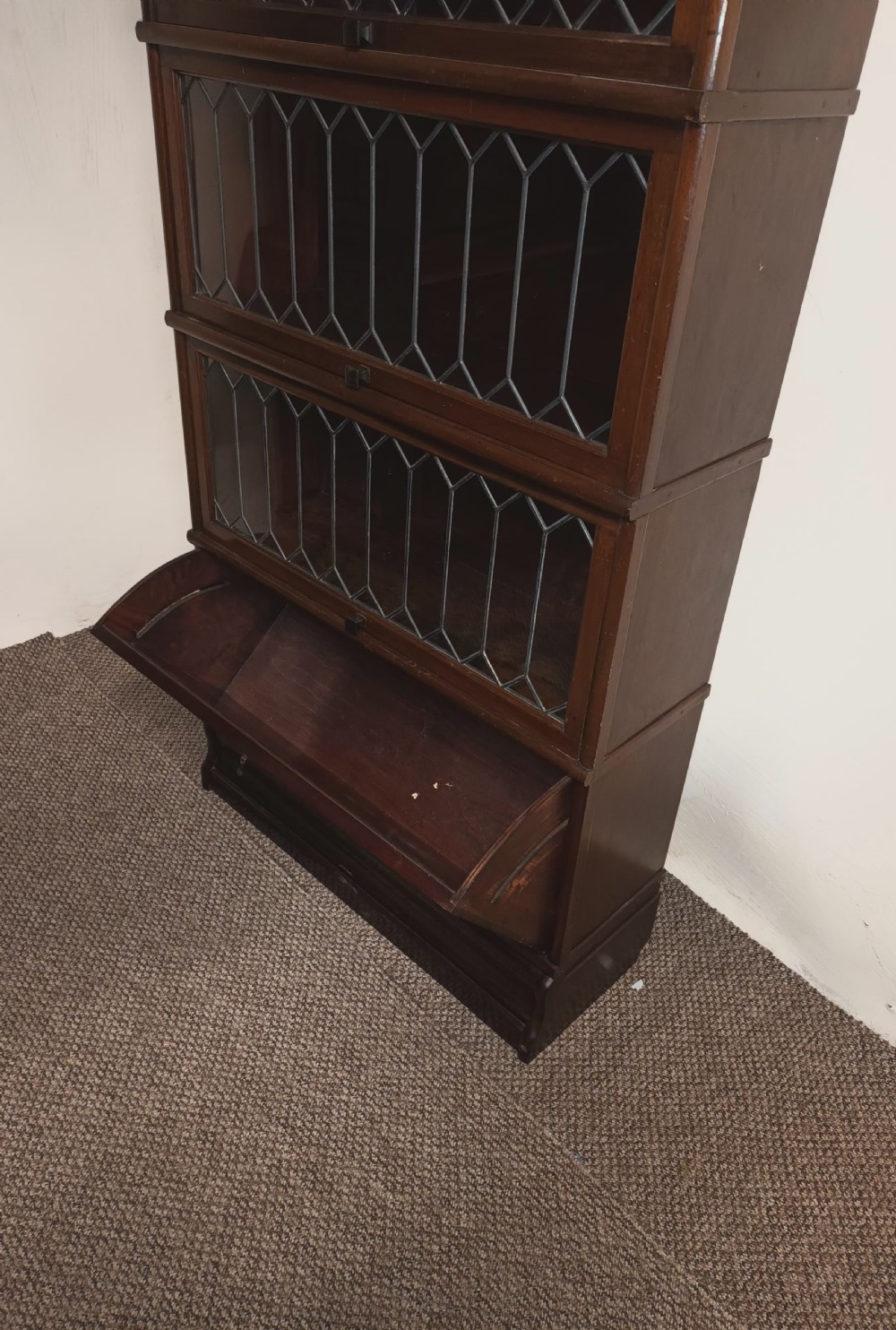 Mahogany 5 tier Globe Wernicke bookcase.  View III