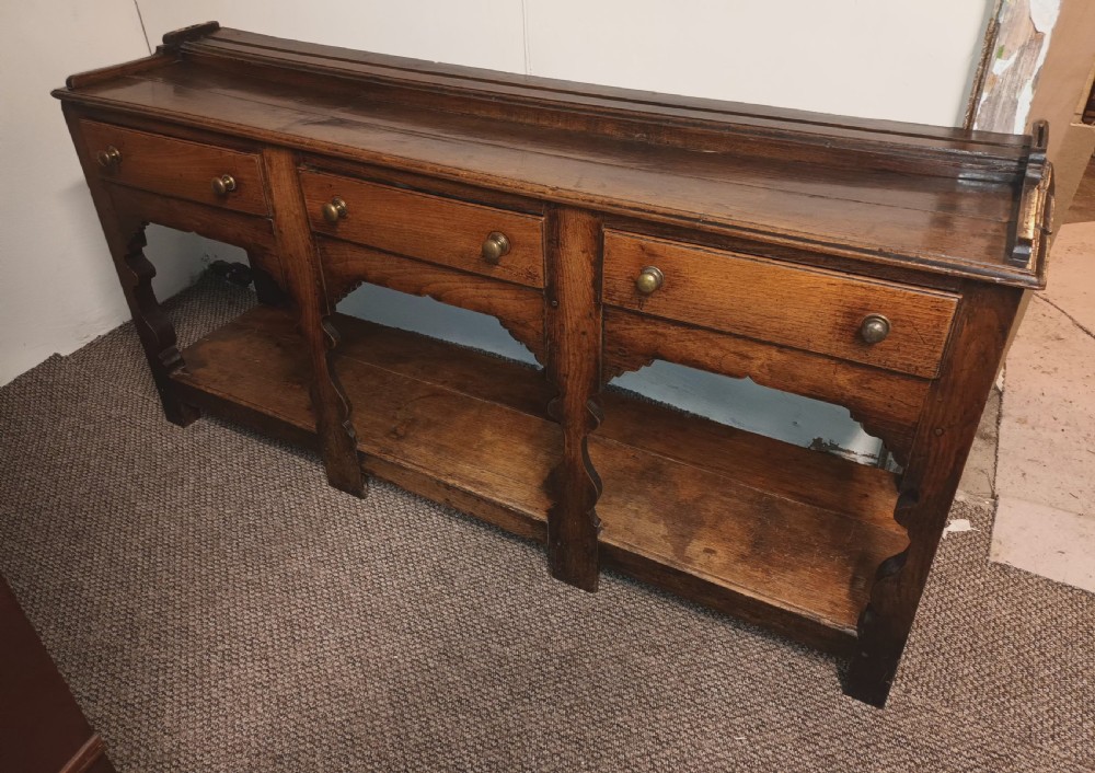 Late Georgian oak dresser.  View XIV