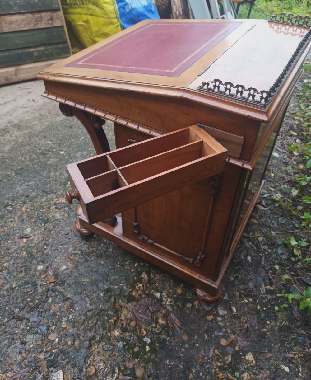 Mid Victorian walnut Davenport  View III