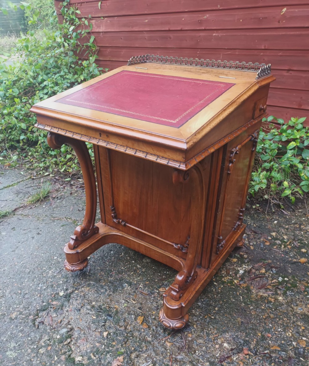 Mid Victorian walnut Davenport  View V