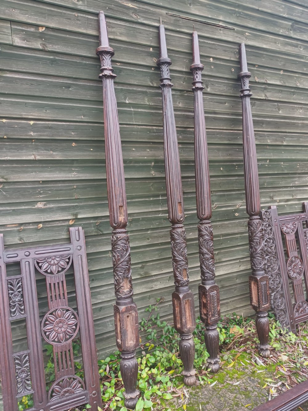 Anglo-Indian carved single 4 poster bed. View VIII