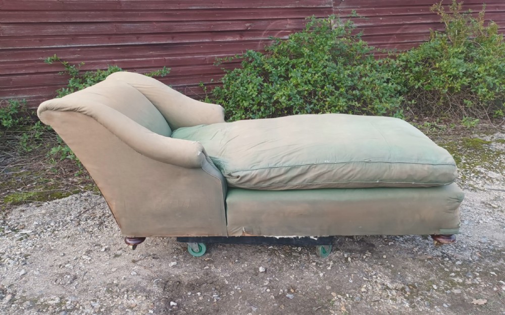 Large Country house upholstered daybed. View IV