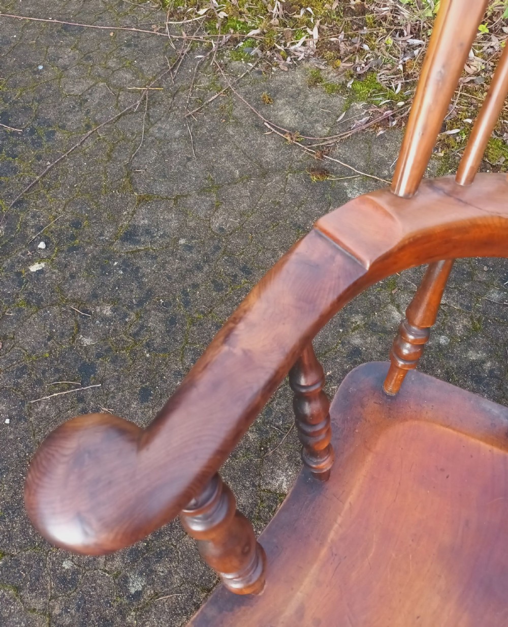 Victorian Yewwood Windsor rocking armchair.  View II