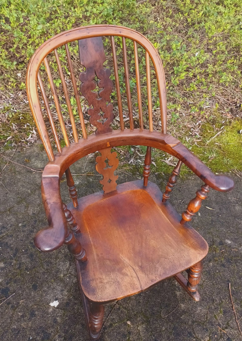 Victorian Yewwood Windsor rocking armchair.  View VII