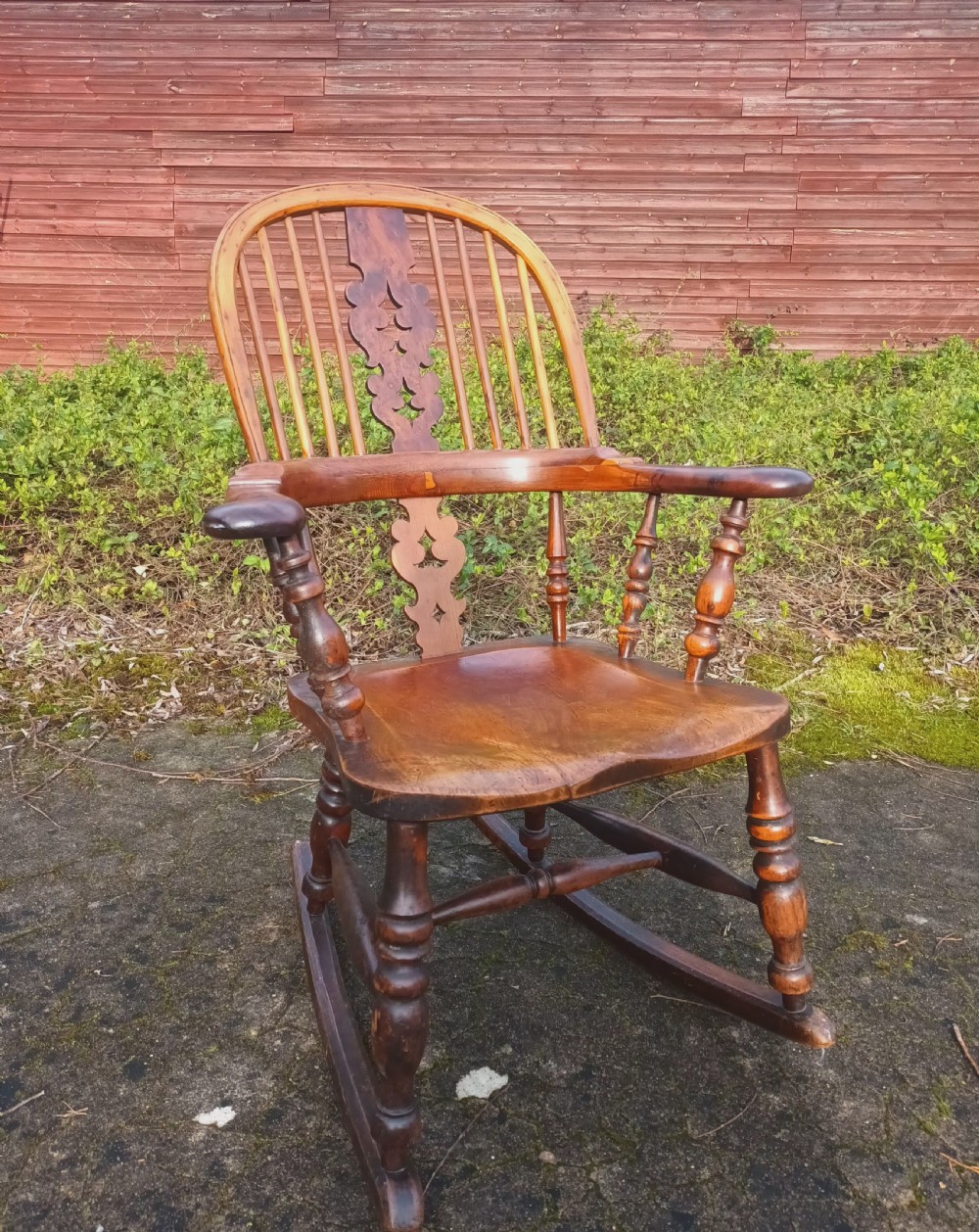 Victorian Yewwood Windsor rocking armchair.  View XII