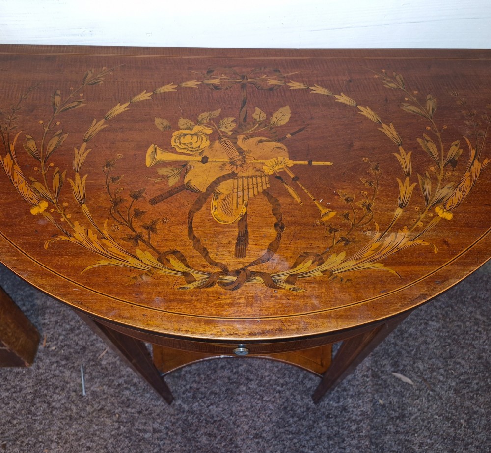 Lovely quality Edwardian inlaid mahogany side table with drawer. View III