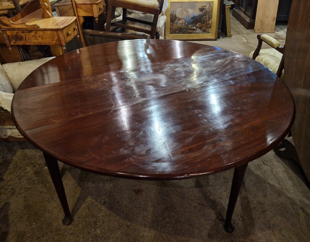 Large Georgian 8 seater mahogany gate leg dining table View XVI