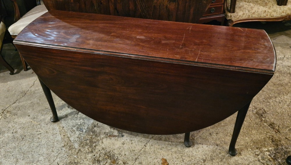 Large Georgian 8 seater mahogany gate leg dining table View XX